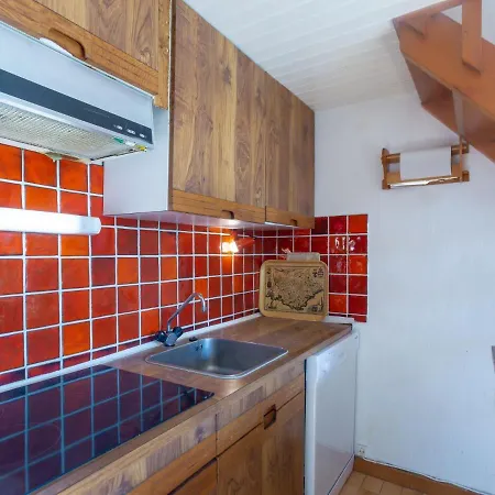 Apartment Studio Les Sables De Saint-clair By Interhome Le Lavandou